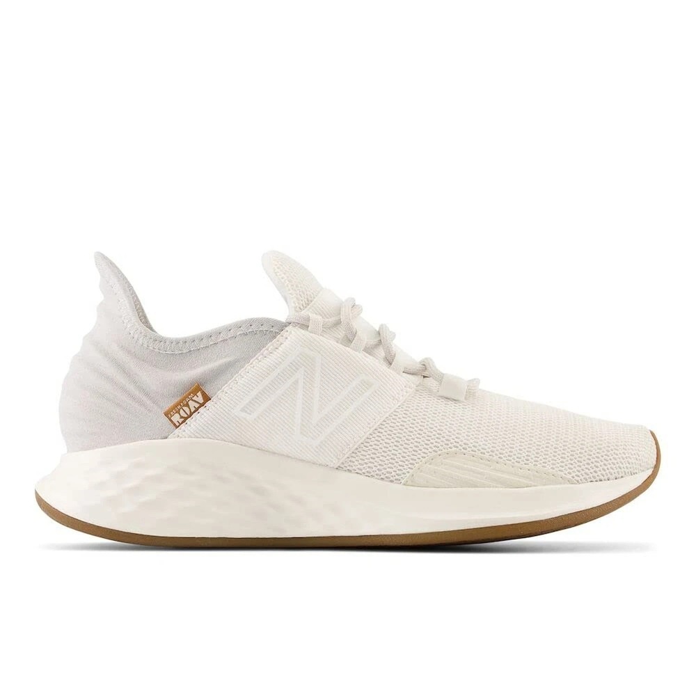 Womens Size 8.5 Wide New Balance Fresh Foam Roav v1 Running White Grey/Gum/Brown